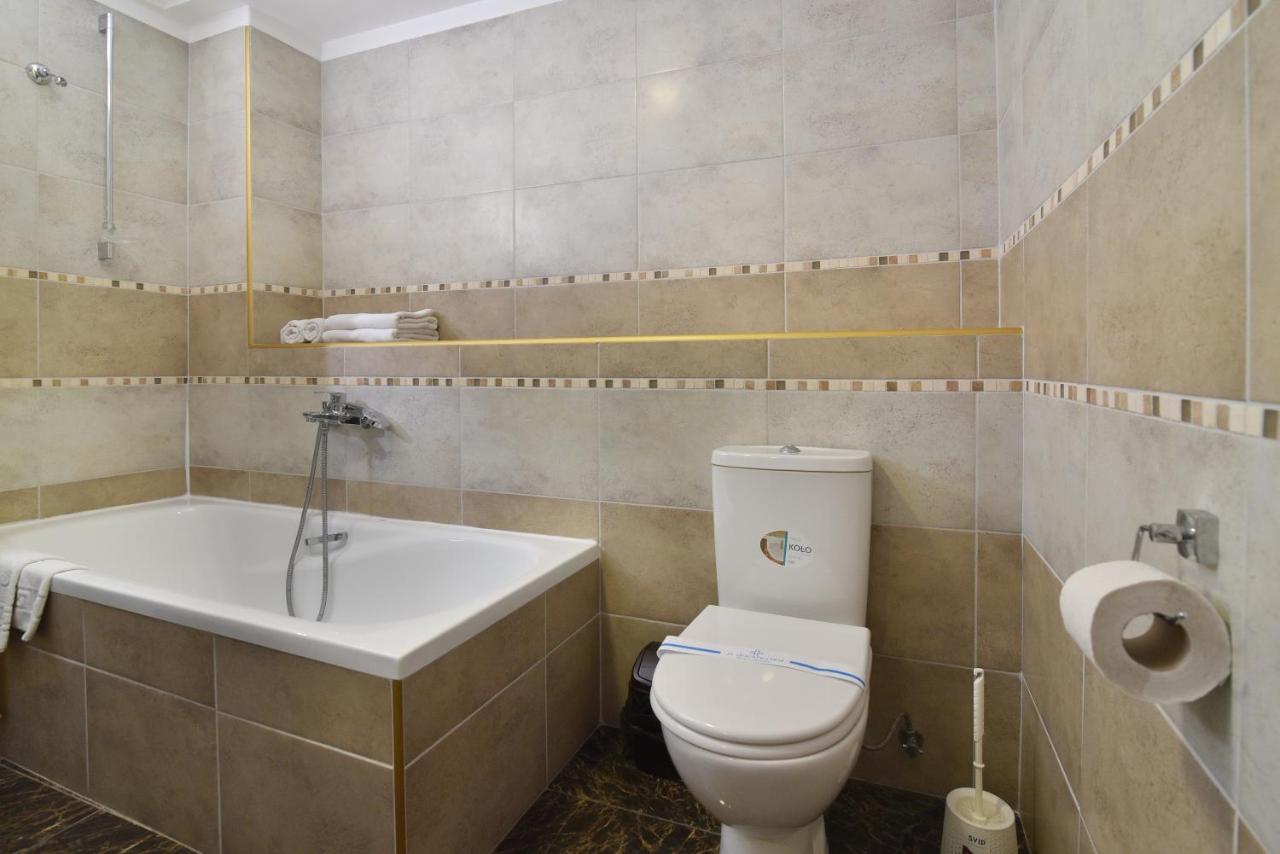 Venus Hotel Odesa Exterior photo